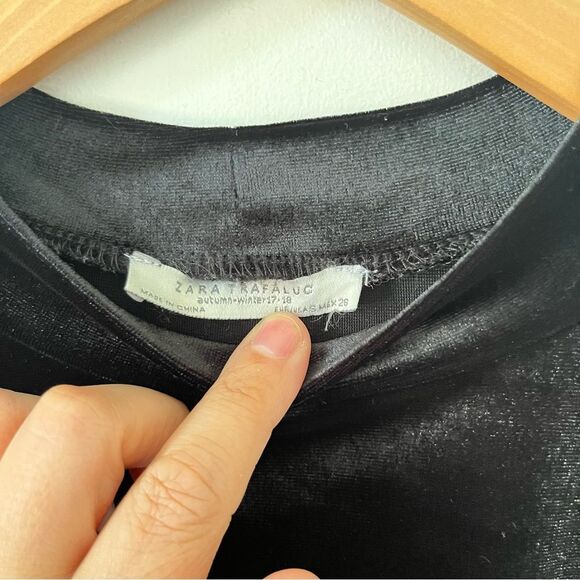 Zara Trafaluc Black Velvet Short‎ Sleeve Mock Neck T-Shirt - Picture 5 of 7
